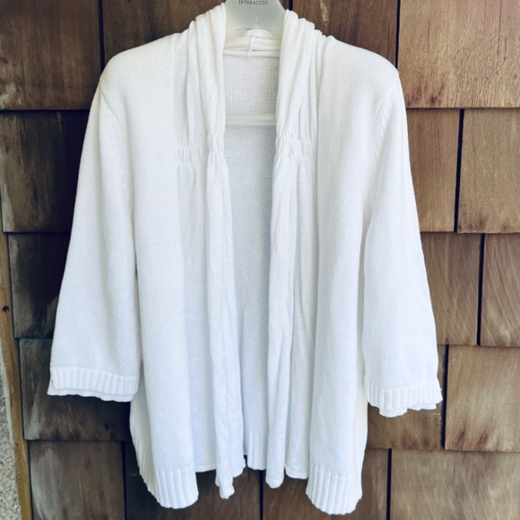 White 💯 Cotton Cardigan with Draped Detail on Front - Picture 3 of 10
